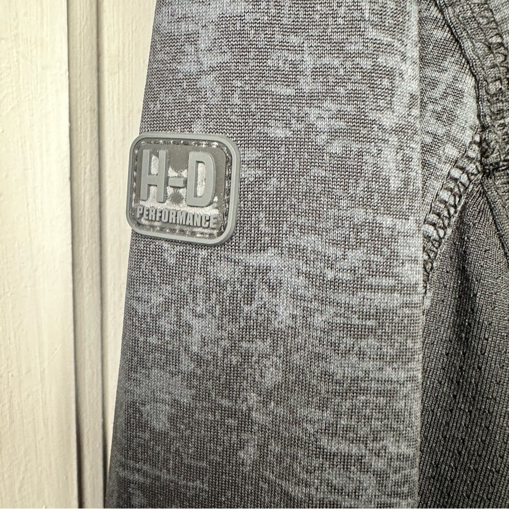 Harley-Davidson Black and Dark Gray Half-Zip Top size large - Picture 6 of 9
